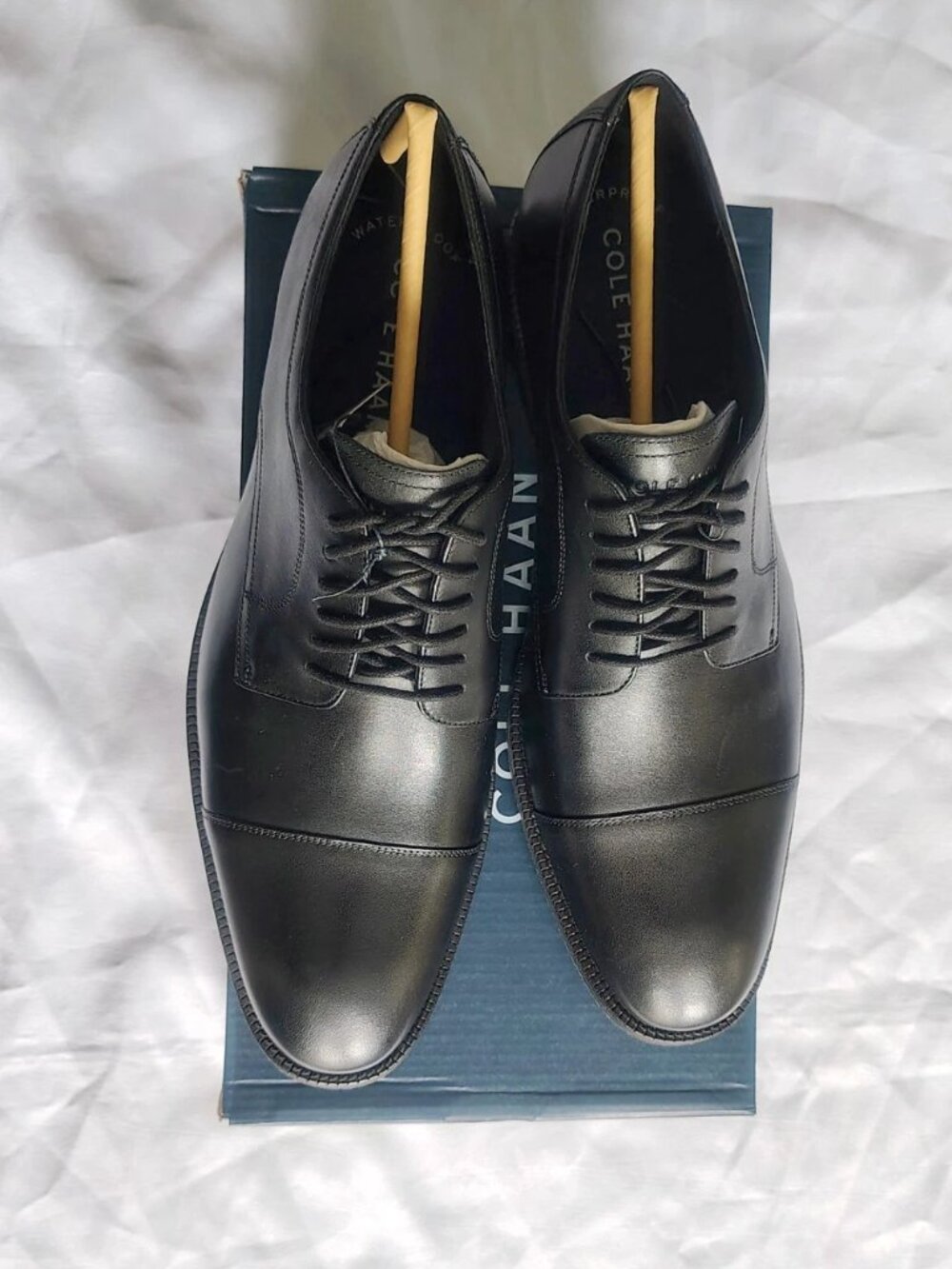 New Mens Cole Haan Size 10.5 M Color Black Me Cap Oxford Shoes